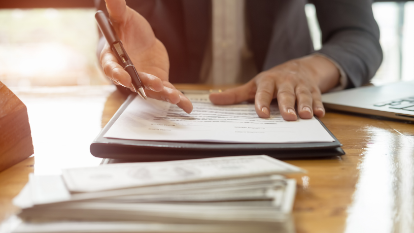 A tributação de usinas híbridas exige novas interpretações jurídicas, destaca Leonardo Manzan.