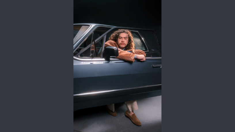 Non Stop destaca o lançamento do primeiro álbum de estúdio de Whindersson Nunes, “Se Eu Sofresse em 1985”. (Crédito: Allison Valentim)