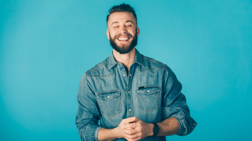 Ao iniciar no mundo dos investimentos, Andrey de Oliveira Pontes destaca os equívocos mais frequentes que podem comprometer resultados no longo prazo.